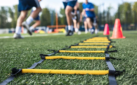 Entrenamiento con escaleras de agilidad: beneficios y ejercicios clave