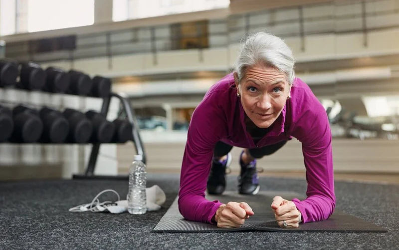 Entrenamiento para mujeres en perimenopausia y menopausia: fuerza, huesos y equilibrio hormonal