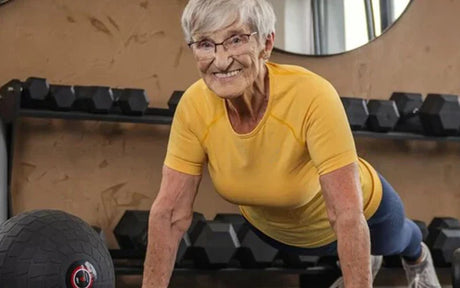 Gym-tok abuela: por qué las mujeres de 60+ están dominando TikTok levantando pesas (y qué nos enseñan a todos los demás)