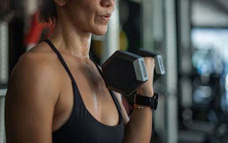 Los 5 errores al comprar pesas (y cómo evitarlos desde el inicio)